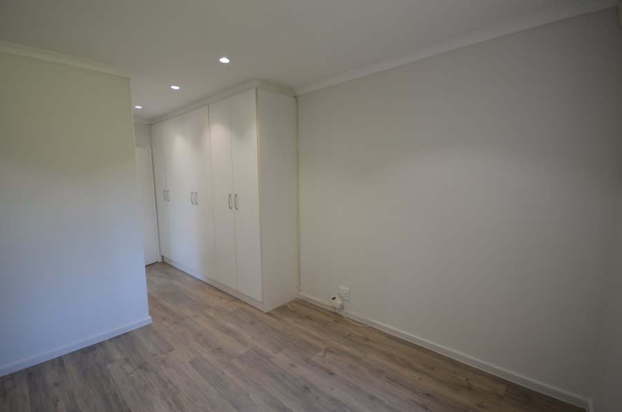 2 Bedroom Property for Sale in Kenridge Western Cape